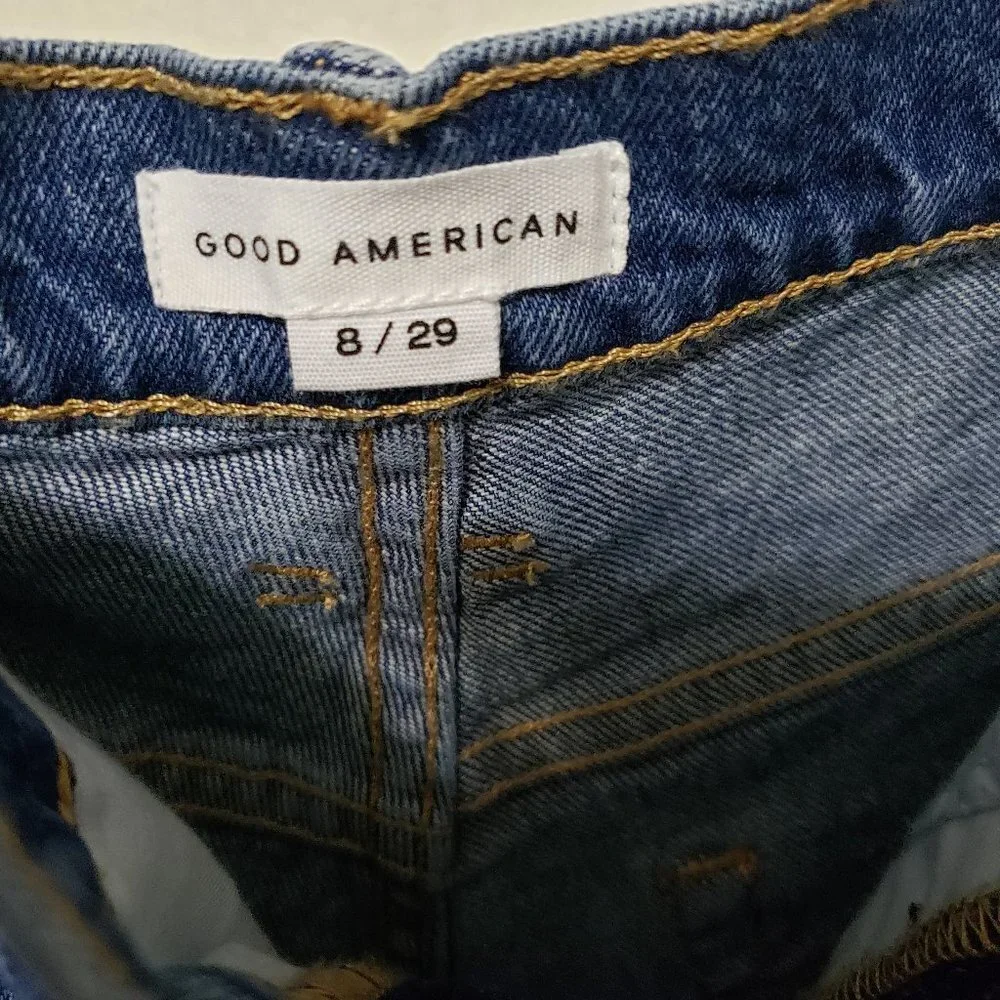 Good American Denim Shorts - Picture 6 of 7